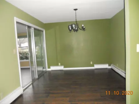 1102 E Grant St, Macomb, IL 61455 photo 3