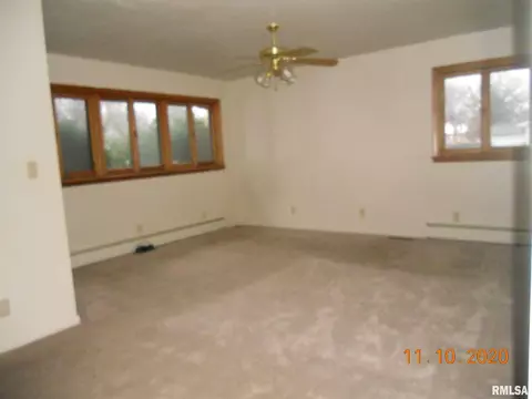 1102 E Grant St, Macomb, IL 61455 photo 6