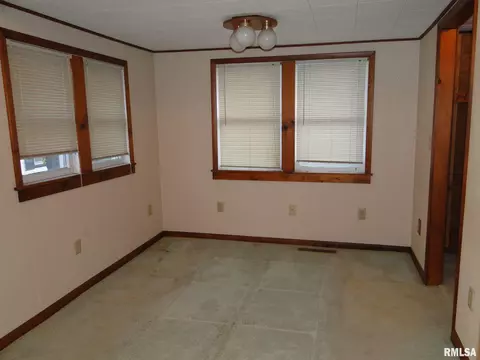 209 E Main St, Industry, IL 61440 photo 19