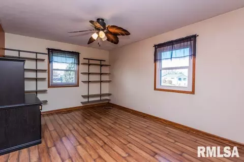 900 Oakwood Dr, Eureka, IL 61530 photo 26