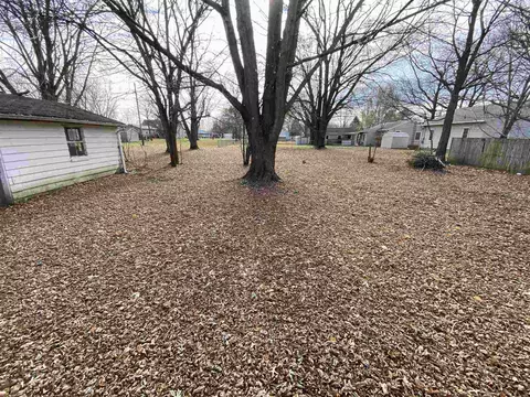 203 E Main St, Industry, IL 61440 photo 19