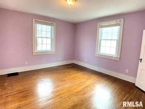 611 Memorial Dr, Macomb, IL 61455 photo 16
