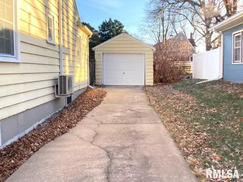 611 Memorial Dr, Macomb, IL 61455 photo 35
