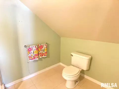 611 Memorial Dr, Macomb, IL 61455 photo 29