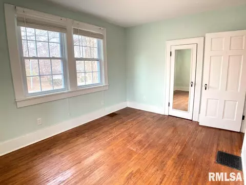 611 Memorial Dr, Macomb, IL 61455 photo 23