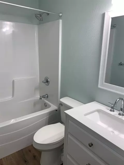 1217 E Locust St, Canton, IL 61520 photo 15