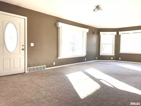 513 E Tyler St, Morton, IL 61550 photo 8