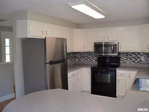 5018 S Lake Camelot Dr, Mapleton, IL 61547 photo 7