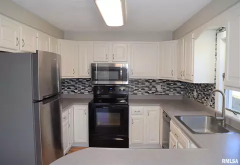 5018 S Lake Camelot Dr, Mapleton, IL 61547 photo 10