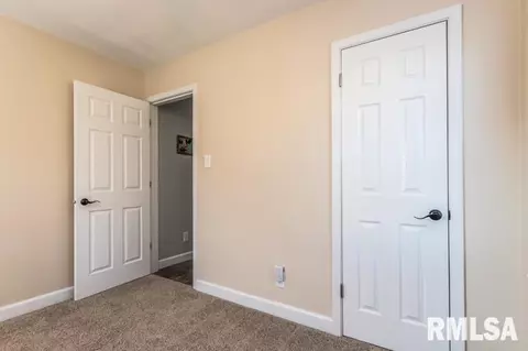 205 W Gloria Dr, Eureka, IL 61530 photo 23