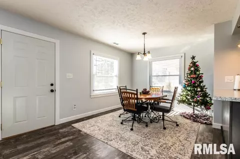 205 W Gloria Dr, Eureka, IL 61530 photo 10