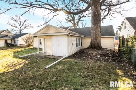 205 W Gloria Dr, Eureka, IL 61530 photo 36