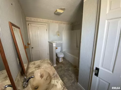 404 W Murray St, Macomb, IL 61455 photo 13