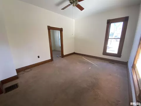 404 W Murray St, Macomb, IL 61455 photo 7