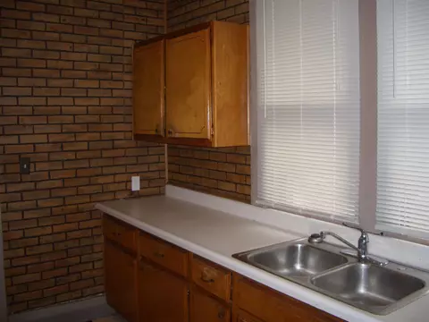 443 W Murray St, Macomb, IL 61455 photo 9