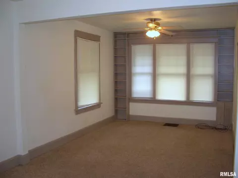 443 W Murray St, Macomb, IL 61455 photo 6