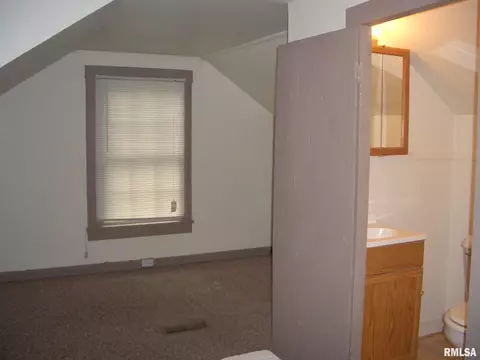 443 W Murray St, Macomb, IL 61455 photo 5