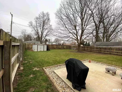 324 Edgewood Ct, Morton, IL 61550 photo 25