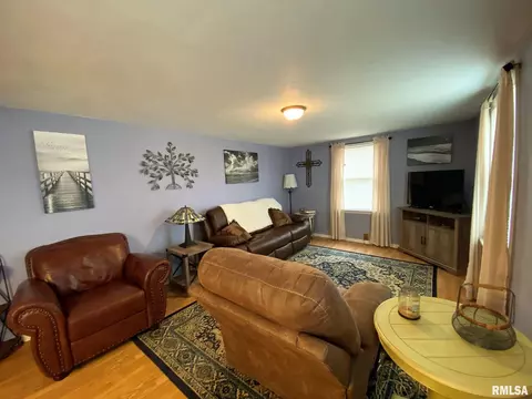 324 Edgewood Ct, Morton, IL 61550 photo 3
