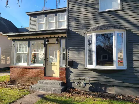 656 N 2nd Ave, Canton, IL 61520 photo 2
