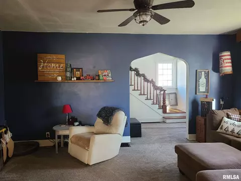 656 N 2nd Ave, Canton, IL 61520 photo 11
