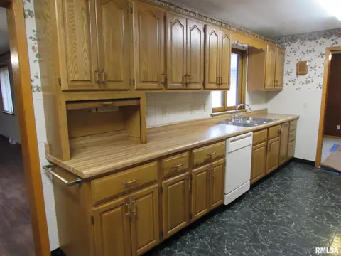 1222 E Mckinley St, Lowpoint, IL 61545 photo 13