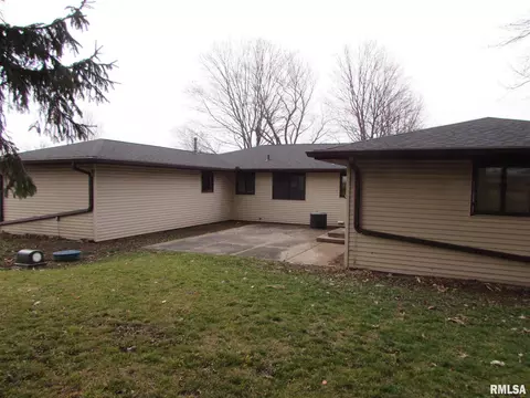 1222 E Mckinley St, Lowpoint, IL 61545 photo 45
