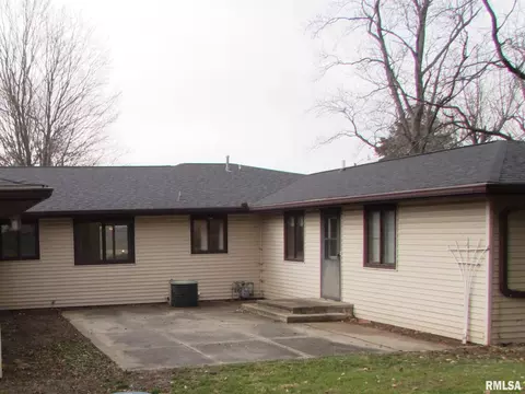 1222 E Mckinley St, Lowpoint, IL 61545 photo 44
