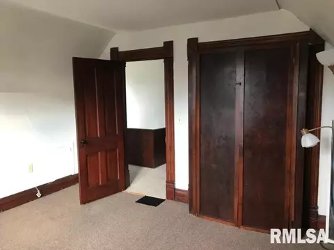 331 S Mcarthur St, Macomb, IL 61455 photo 8