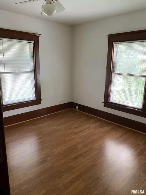 413 N Mcarthur St, Macomb, IL 61455 photo 23