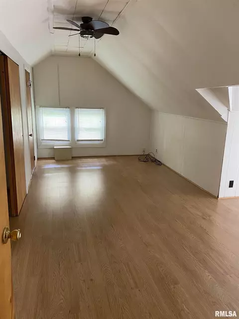 413 N Mcarthur St, Macomb, IL 61455 photo 17