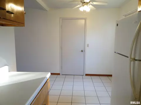 303 Barsi Blvd, Macomb, IL 61455 photo 9