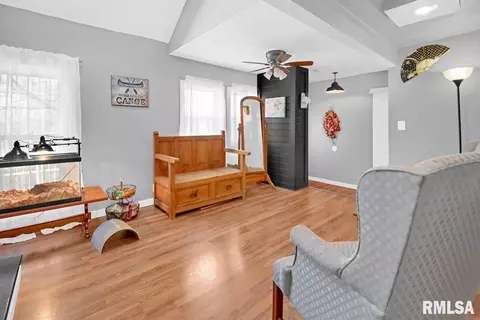 307 N Meek St, Eureka, IL 61530 photo 20