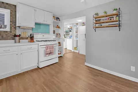 307 N Meek St, Eureka, IL 61530 photo 9