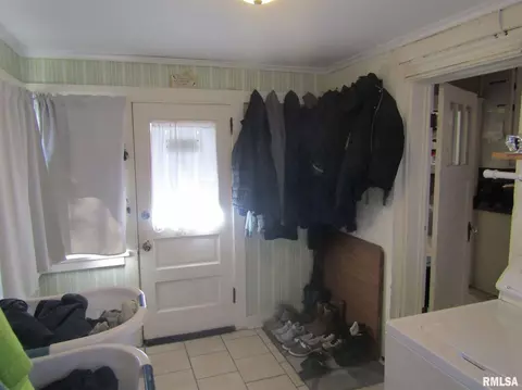 357 N Avenue B Avenue B, Canton, IL 61520 photo 17
