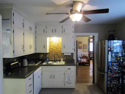 357 N Avenue B Avenue B, Canton, IL 61520 photo 10