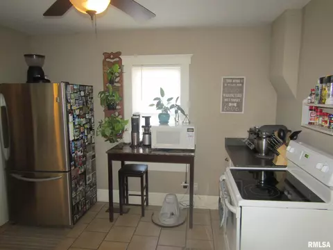 357 N Avenue B Avenue B, Canton, IL 61520 photo 11