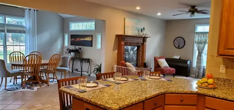 2117 W Murphy Dr, Dunlap, IL 61525 photo 5