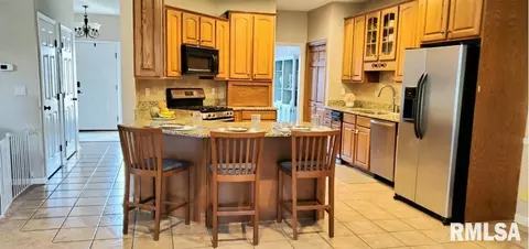 2117 W Murphy Dr, Dunlap, IL 61525 photo 3