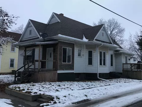 130 E Main St, Cuba, IL 61427 photo 2