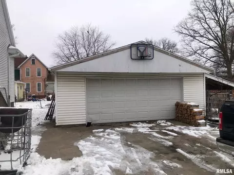 130 E Main St, Cuba, IL 61427 photo 4