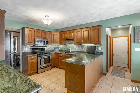 52 N Oregon Ct, Morton, IL 61550 photo 5