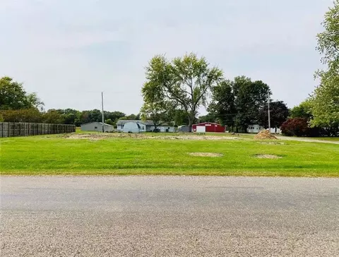 101 E 6th St, Saint David, IL 61563 photo 1