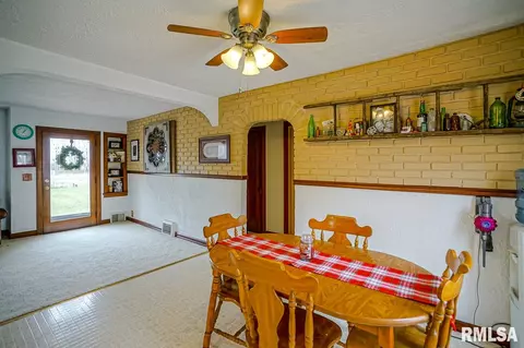 29818 E Manito Rd, Manito, IL 61546 photo 10