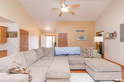9508 W Lake Camelot Dr, Mapleton, IL 61547 photo 6