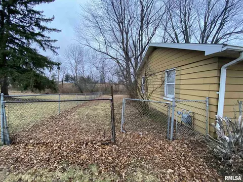 1200 S Johnson St, Macomb, IL 61455 photo 5