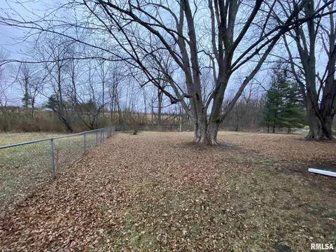 1200 S Johnson St, Macomb, IL 61455 photo 7