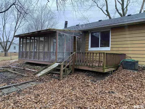 1200 S Johnson St, Macomb, IL 61455 photo 9