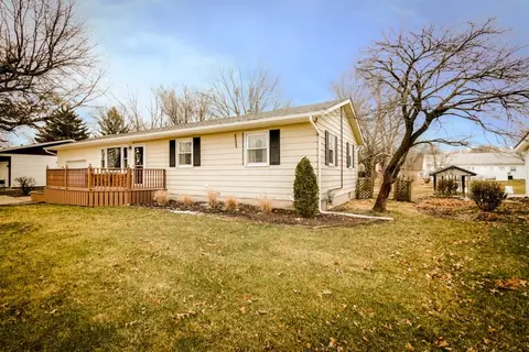 1450 E Ash St, Canton, IL 61520 photo 2