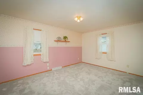 1450 E Ash St, Canton, IL 61520 photo 23